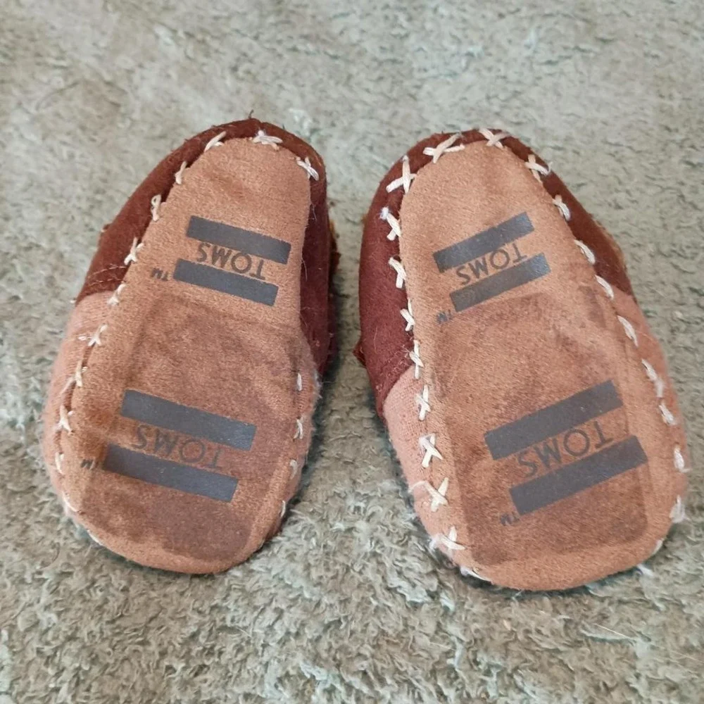 Toms Baby‎ Moccasin Fur Lined Booties